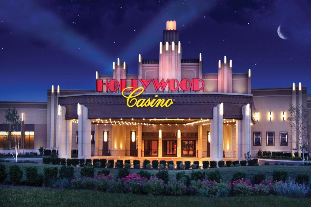Hollywood Casino & Hotel Overview
